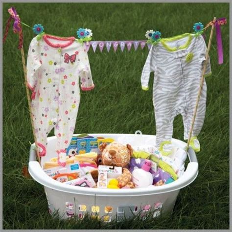 From booties shaped food to a baby bather that's just as functional as it is adorable, there is no. Baby shower gift roundups - A girl and a glue gun