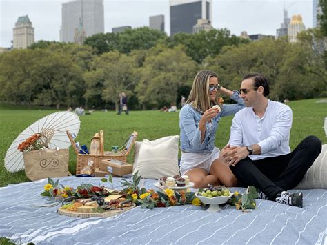 Central Park Picnic And Full Day Bike Rental Package