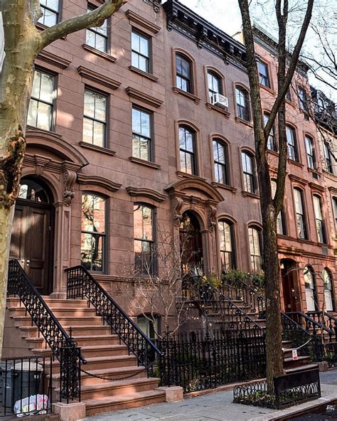 Carrie Bradshaws Apartment New York New York City Manhattan City