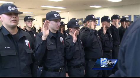 New Milwaukee Police Recruits Ready To Serve Youtube