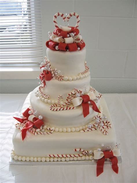 Best kent candy christmas divorce from 149 best candy cane theme wedding images on pinterest. Christmas Candy Cane Wedding Cake | Christmas wedding ...
