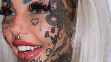 woman inspired to tattoo her eyes like model amber luke goes blind the courier mail