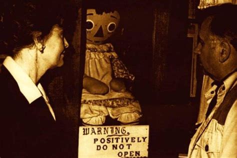 Por Que A História Da Boneca Annabelle Na Vida Real é Mais Assustadora