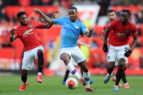 Manchester united vs manchester city. Man Utd 2-0 Man City AS IT HAPPENED: Red Devils complete ...