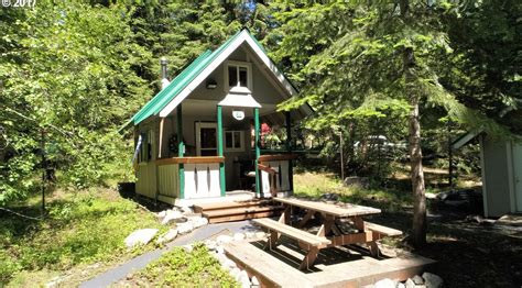 An acre is how much an oxen could plow in a day, 1 chains wide by 10 chains long. 252 Sq. Ft. Tiny Cottage on 2 Acres in Baker City, OR