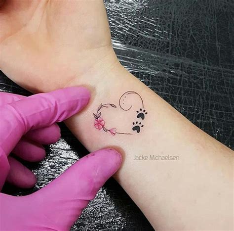 Pin By Ana Rita Ferreira On Tattoo Pawprint Tattoo Tattoos For
