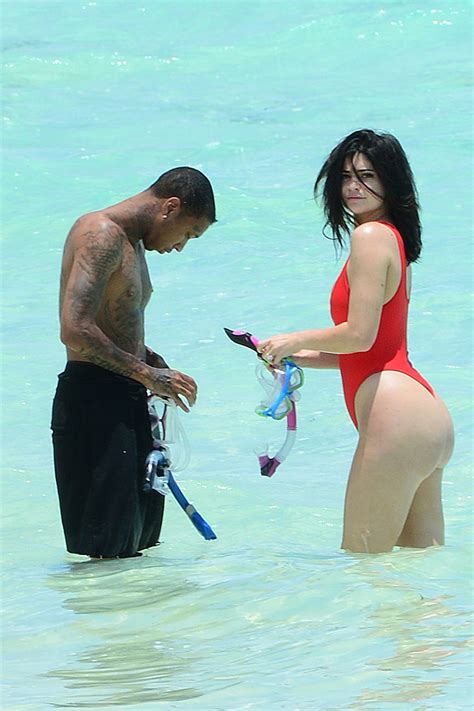 Kylie Jennerin Red Swimsuit In Turk And Caicos August 2016 • Celebmafia