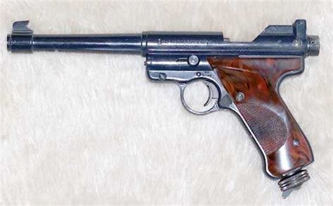 Crosman Mark 1 Target 22 Cal Pellet Pistol A94