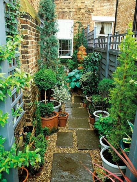 25 Beautiful Small Courtyard Garden Design Ideas