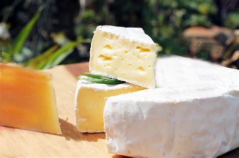 Rüyada peynir görmek islami rüya tabirleri Rüyada peynir ekmek yemek