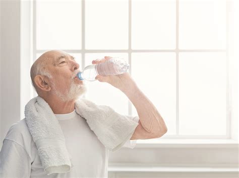 How To Prevent Dehydration In The Elderly Magnak®