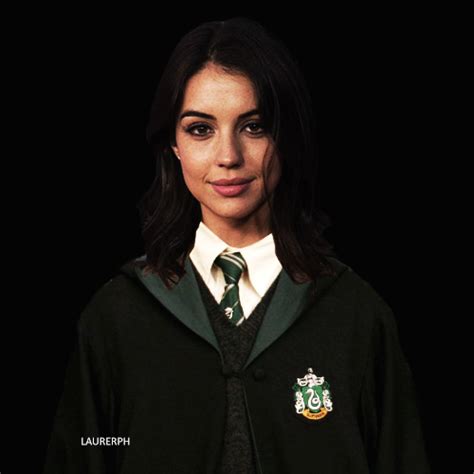 Pin By Fasai On Photo Adelaide Kane Harry Potter Cosplay Slytherin