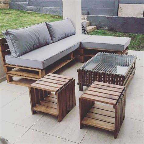 Enjoy free shipping on most stuff, even big stuff. 15 Pieces of Pallet Patio Furniture To Spark Your Outside Spring Decorating