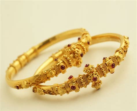 How To Wear Indian Gold Plated Bangles ~ Jewellery India