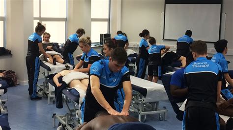 Bsc Hons Sports Therapy With Foundation Year Buckinghamshire New University