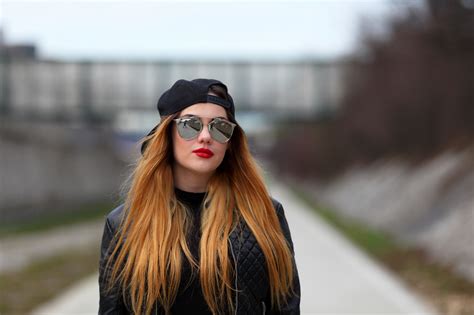 wallpaper model women outdoors baseball caps sunglasses jacket brunette red lipstick