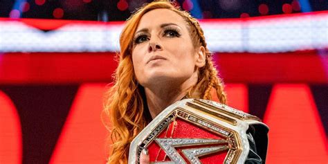 Wwes Becky Lynch Announces Pregnancy Forfeits Raw Womens Title