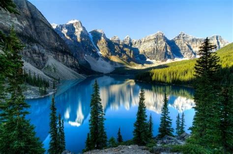 7 Outrageously Stunning Natural Wonders Of Canada