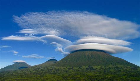 Highest Peak Of Rwanda Volcan Karisimbi Symbol Hunt