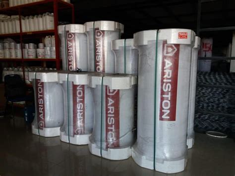 Tampil dengan kemasan yang lebih dinamis, ariston mengeularkan varian baru dari produk pemanas airnya yaitu ariston star n15. Harga Water Heater Ariston - CV Berkibar Bangun Bersama