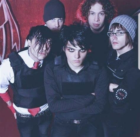 Pin By Heather Hobart On My Chemical Heartbreak My Chemical Romance