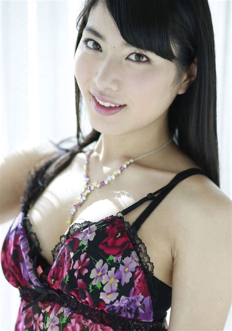Yuana Kana Nude In Wearing Roses Free All Gravure Picture Gallery At