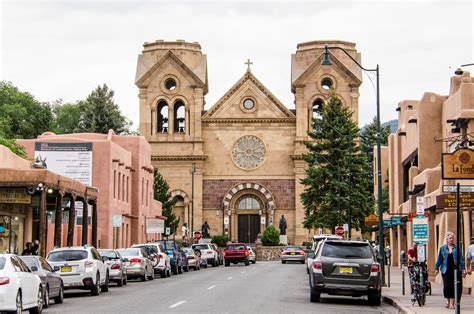 Santa Fe Walking Tours You Shouldnt Miss Culture Ghouls And Food