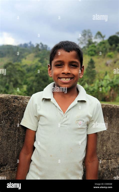 Sri Lankan Boy Hi Res Stock Photography And Images Alamy