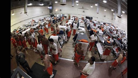 Inside Californias Overcrowded Prison The Globe And Mail