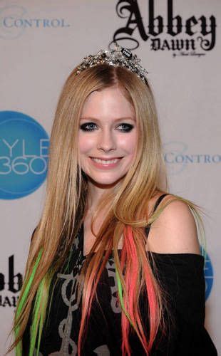 Avril Lavigne Outfits Avril Lavigne Photos Avril Lavigne Goodbye