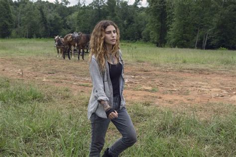 9x07 Stradivarius Nadia Hilker The Walking Dead Walking Dead Season