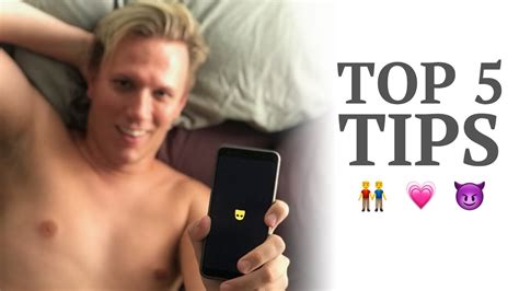Top 5 Grindr Tips For Gay Dating Hooking Up YouTube
