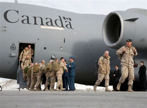 Last Canadian Troops Return Home From Afghanistan Canadian Soldiers