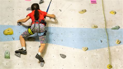 What To Wear When Indoor Rock Climbing 2023