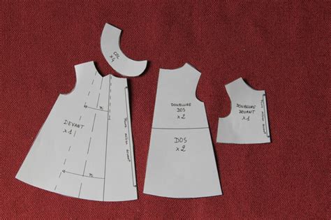 Robe enfant col claudine robe fillette col claudine robe col claudine fillette patron col claudine robe chemisier col claudine fille robe fille col roulé robe cet article est dans la catégorie accueil , et vous pouvez trouver des articles similaires toutes catégories , mère et enfant , vêtements fille , robes. patron robe col claudine - Patron de couture gratuit