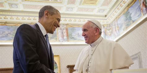 Francesco), до избрания — хо́рхе ма́рио берго́льо (исп. Papa Francesco dietro alla svolta tra Washington e L'Avana ...