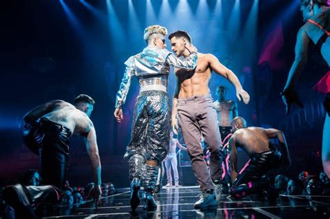photosback broadway bares all the most memorable moments of broadway s sexiest night
