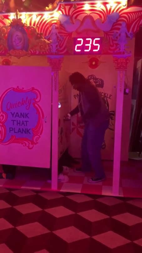 Whos The Gay That Made A Glory Hole Arcade Game Tumbex