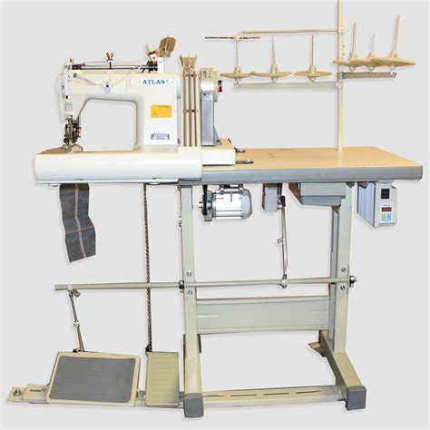 Feed Off Arm Three Needle Chain Stitch Sewing Machine AtlasU