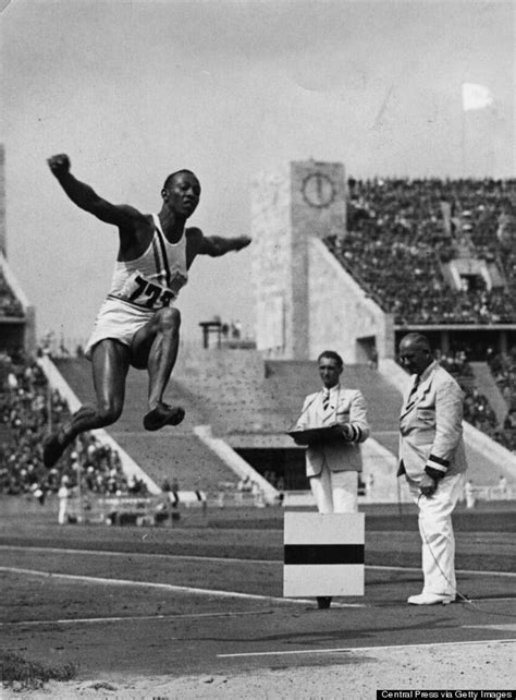 Jesse Owens 1936 Olympic Medal Up For Sale Video Huffpost Uk