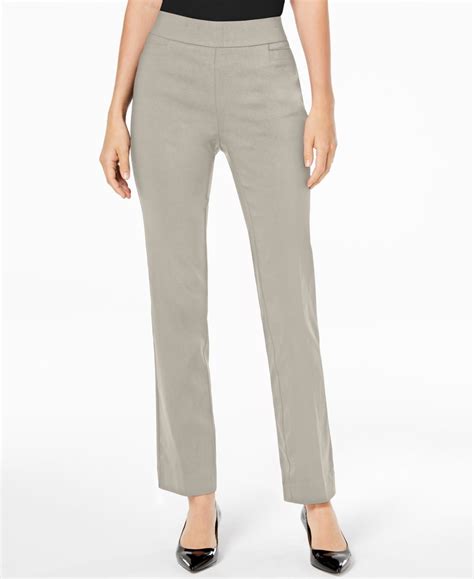 A Regular Fit And Classic Silhouette Ensure These Pants By Jm