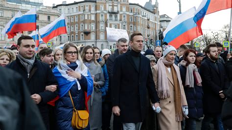 Russian Police Arrest A Top Navalny Ally Lyubov Sobol The New York Times