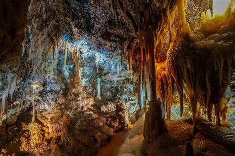 Jenolan Caves Best And Most Beautiful Orient And River Caves My