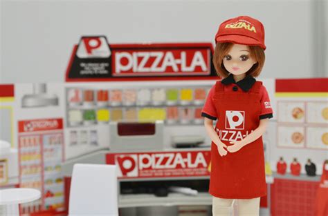 何度だってさ 触れる心無い言葉うるさい声に 涙が零れそうでも ありきたりな喜びきっと 二人なら見つけられる 騒がしい日々に笑えない君に 思い. 【宅配ピザの配達風景】ドライバーは悲喜こもごも | 日本海ぱ ...