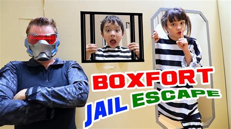 Box Fort Prison Escape Youtube
