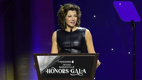 amy grant shares pictures of her heart surgery scar and talks about her ‘miraculous recovery cnn