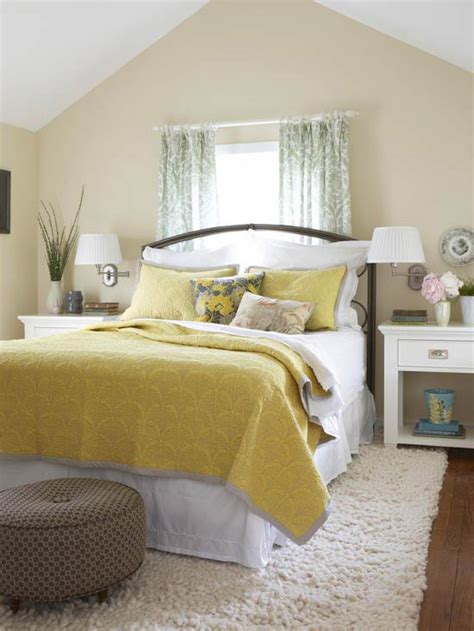 Modern Furniture 2011 Bedroom Decorating Ideas With Yellow Color