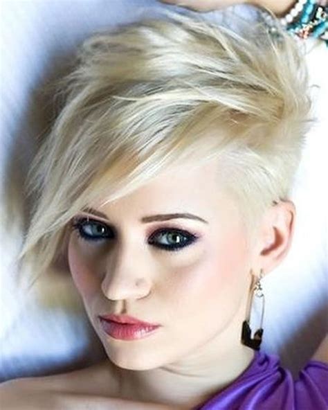 Asymmetrical Short Hairstyles For Women In Reverasite