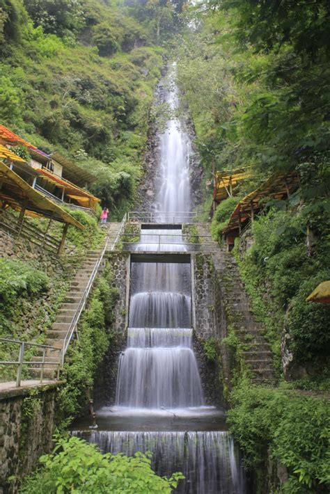 Tepatnya di jalan kapten darmo sugondo, desa karang kering, kecamatan kebomas, kabupaten gresik. Air Terjun Tirtosari di Magetan Jawa Timur - Backpacker Jakarta