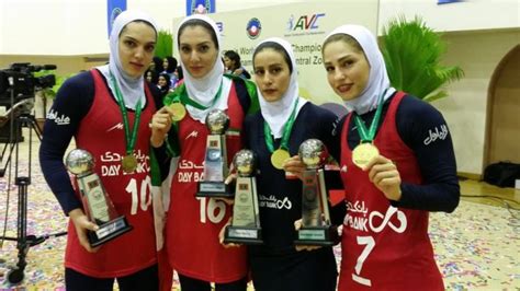 زنان ایران برای اولین بار به رقابت‌های انتخابی مسابقات جهانی والیبال می